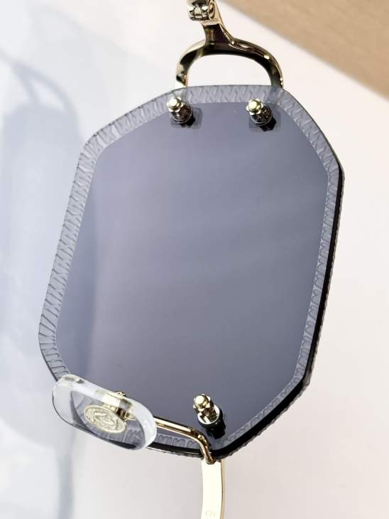 Picture of Cartier Sunglasses _SKUfw79683868fw
